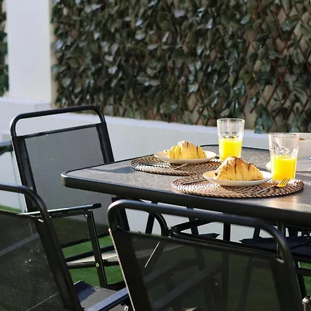 203 Confortavel Em Casa Com Piscina בית אירוח